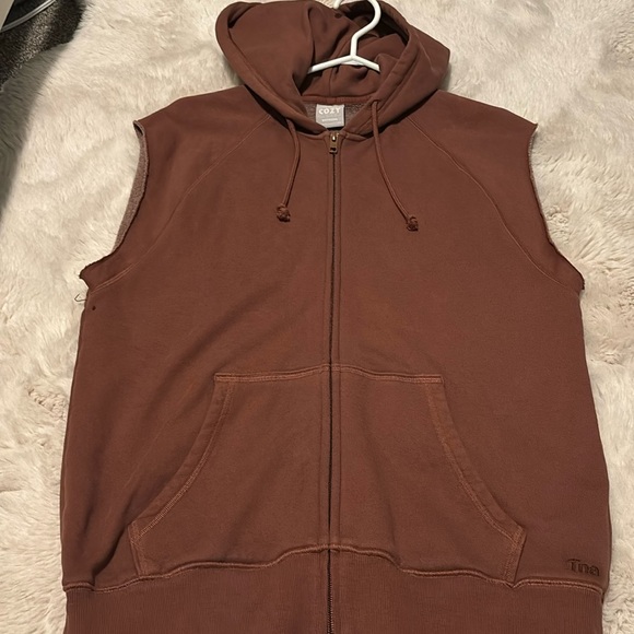 TNA boyfriend
 Sleeveless fleece hoodie - Picture 1 of 1